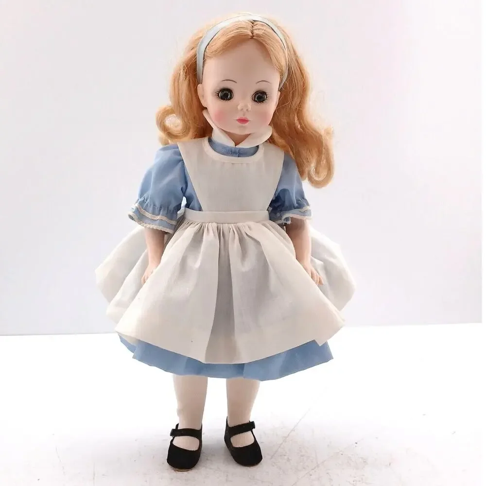 Madame Alexander Alice In Wonderland #1552 Vintage Collectable Doll
